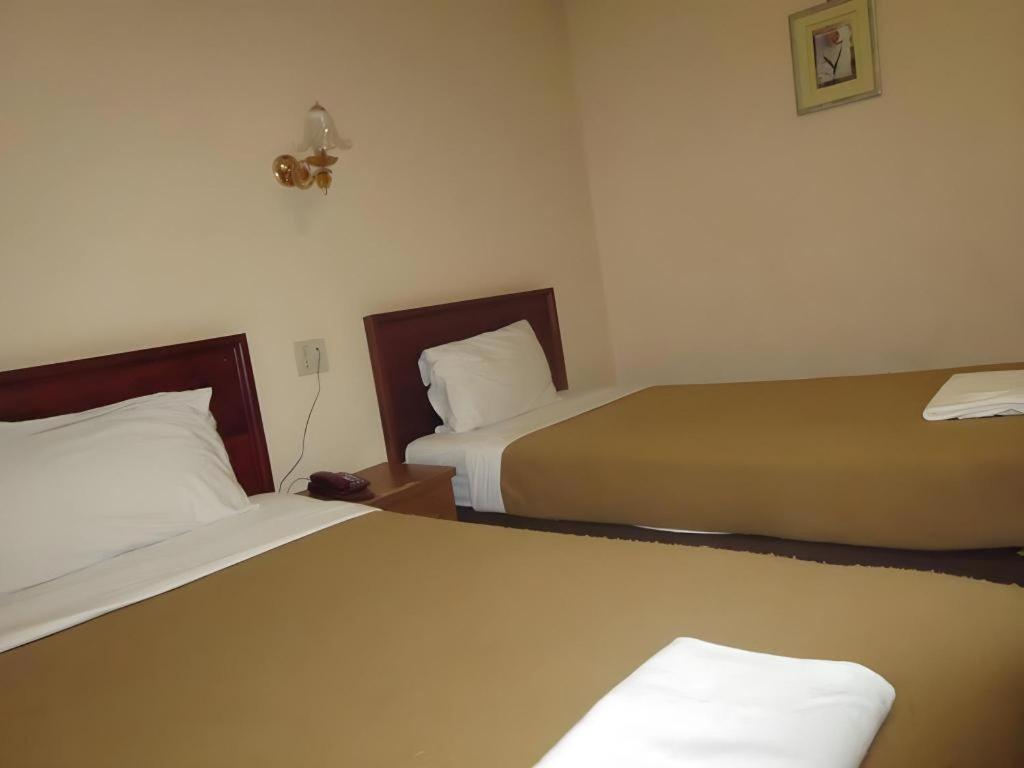 Chaleunehoung Hotel Вьентьян Экстерьер фото