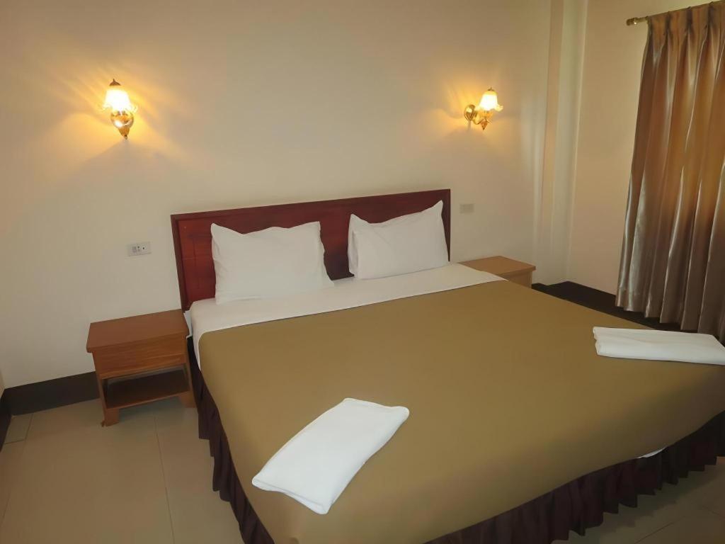 Chaleunehoung Hotel Вьентьян Экстерьер фото