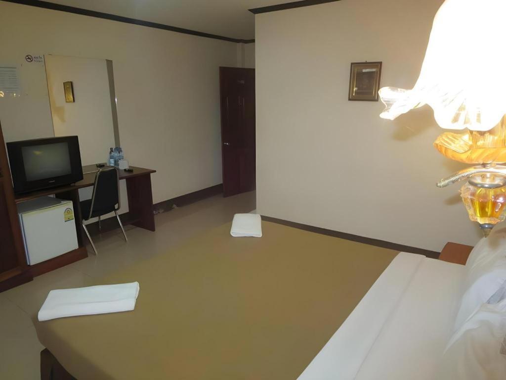 Chaleunehoung Hotel Вьентьян Экстерьер фото