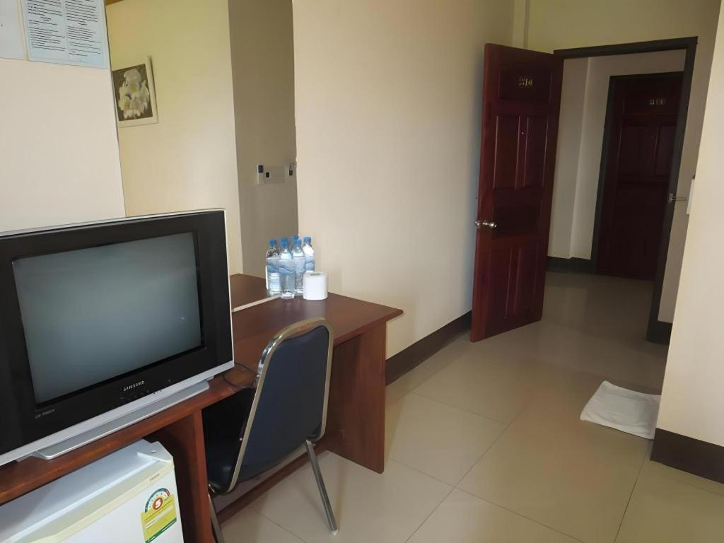 Chaleunehoung Hotel Вьентьян Экстерьер фото