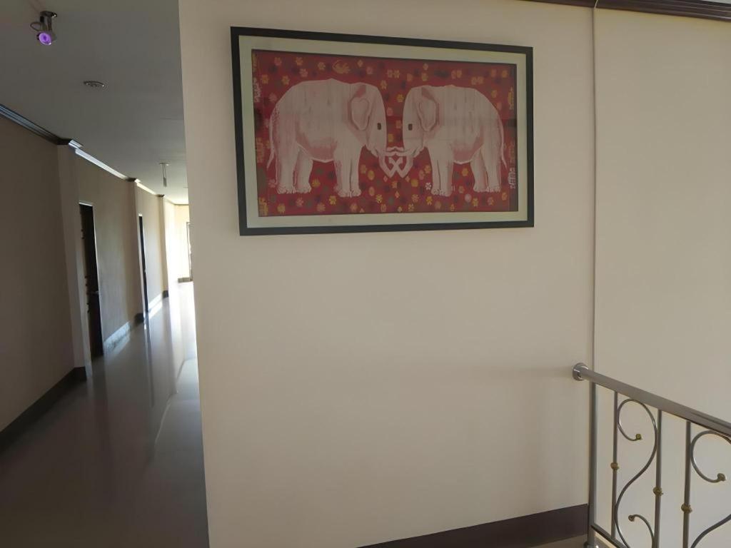 Chaleunehoung Hotel Вьентьян Экстерьер фото